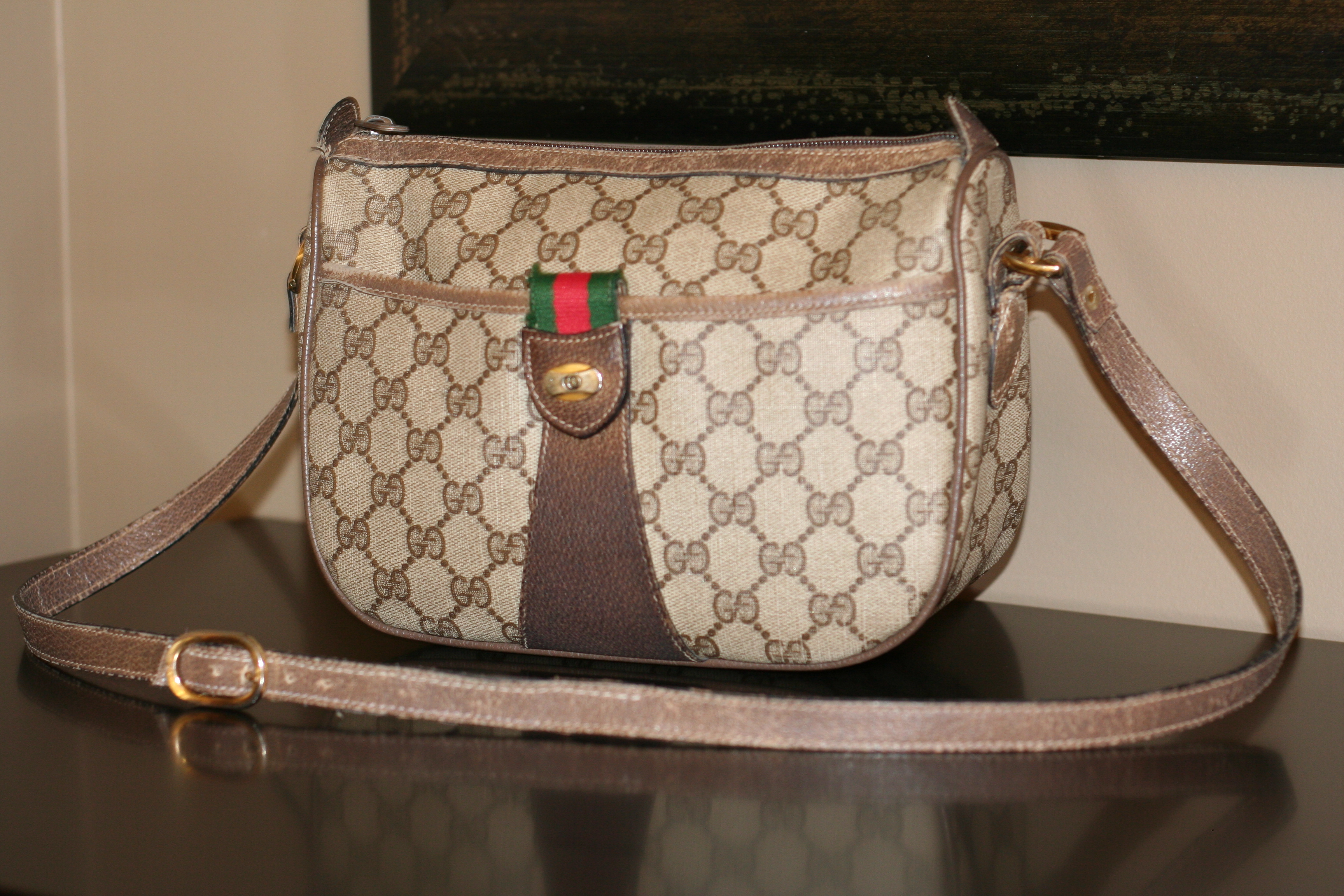 vintage gucci handbag at thrift store | Find?